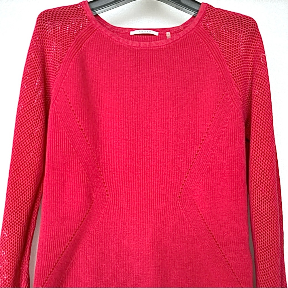 Tahari Vibrant Red Crew Neck Sweater